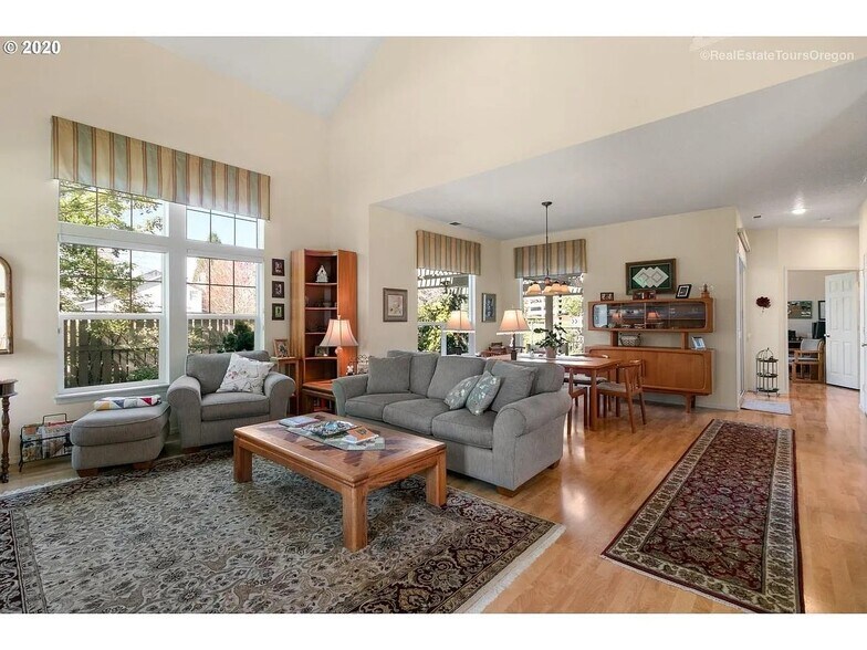 Building Photo - 6513 NE Copper Beech Dr