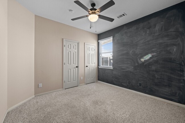 Building Photo - 530 Lockland Ln