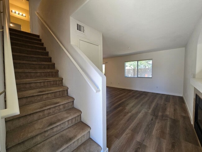 Building Photo - A FABULOUS 3 Bedroom home in desirable Silverado Ranch!