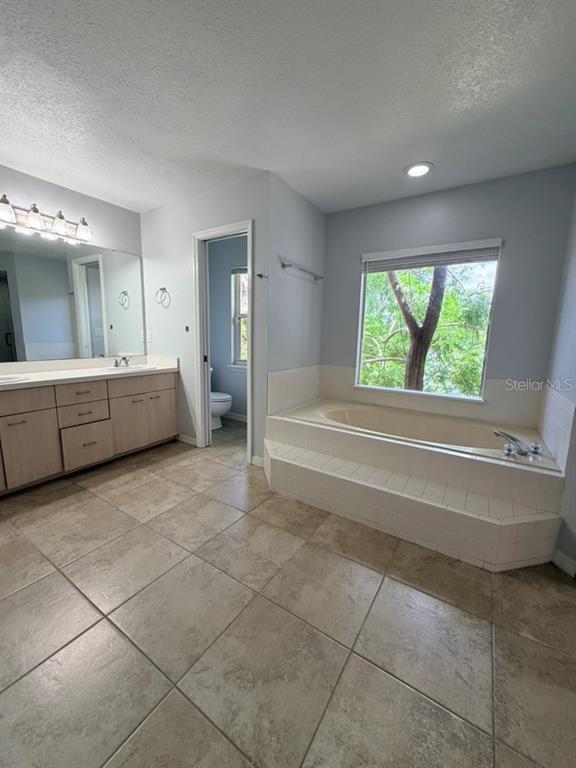 Building Photo - 1207 Almond Tree Ct