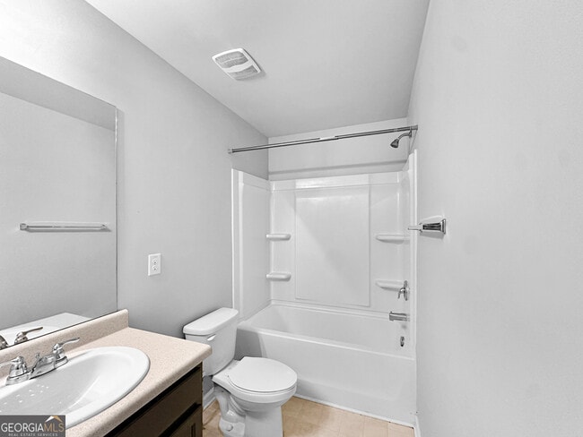 Building Photo - 1067 Lear Dr