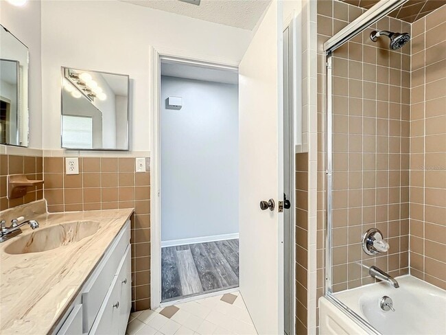 Building Photo - 5576 W Pine Cir