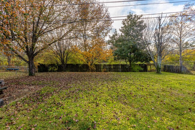 Building Photo - 3008 Tuscaloosa Ln