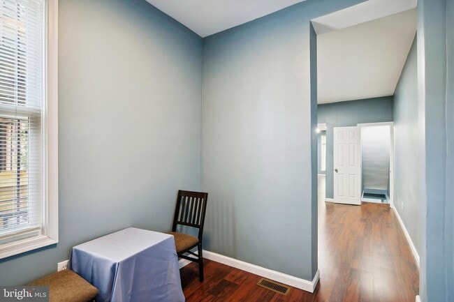 Building Photo - 1648 Normal Ave