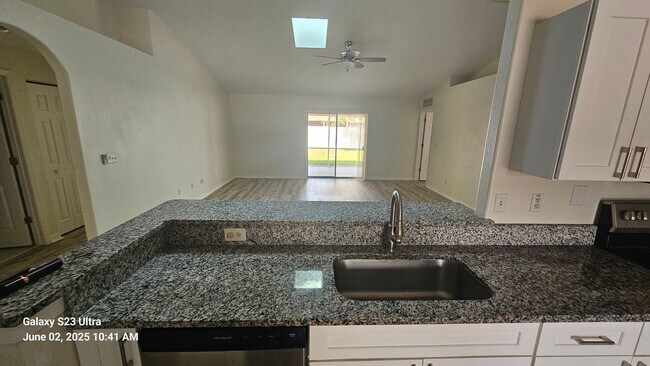 Building Photo - Updated 3 Bedroom, 2 Bath Home in Matanzas...