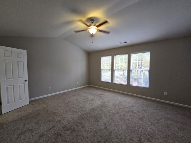 Building Photo - 5030 Reservoir Rd