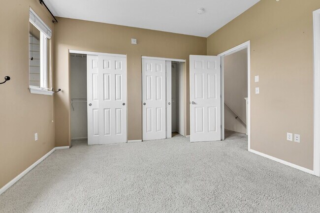 Building Photo - $2,345.95 - HALF OFF First Month's Rent - 2 Beds, 2 Baths, Condo in Littleton with Fireplace and ...