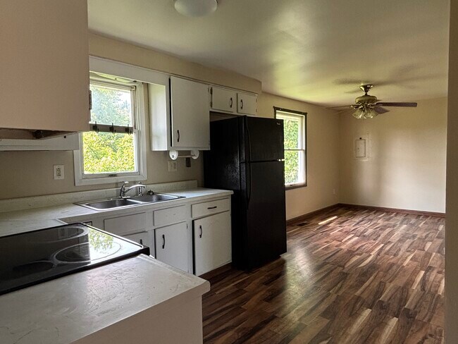 Building Photo - 5 Shawnee Acres Cir