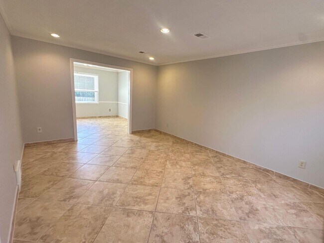 Building Photo - 2598 Cedar Ridge Dr