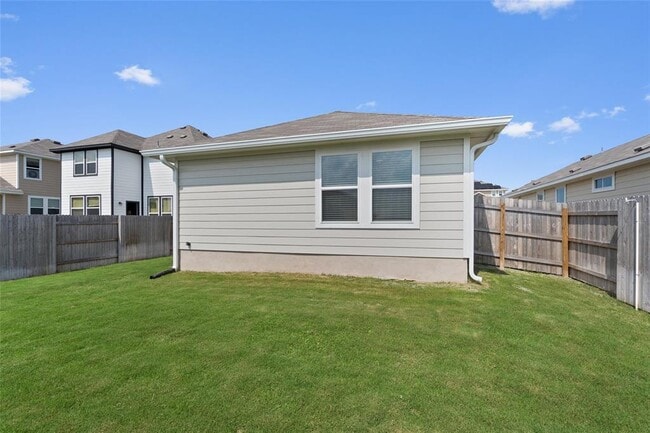 Building Photo - 208 Blue Agate Ct