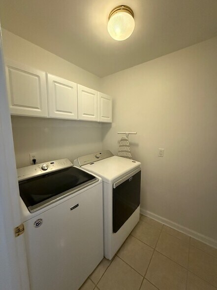 Building Photo - 3003 Honor Ct