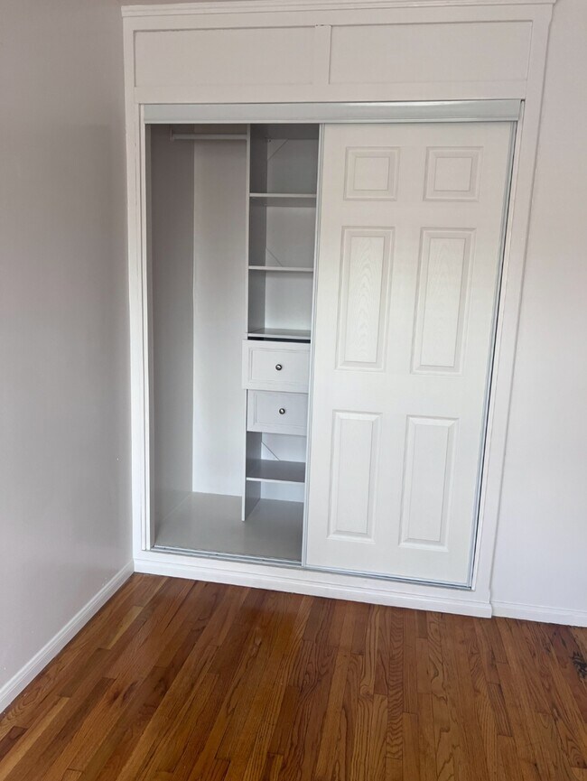 Building Photo - 2706 Glendale Blvd