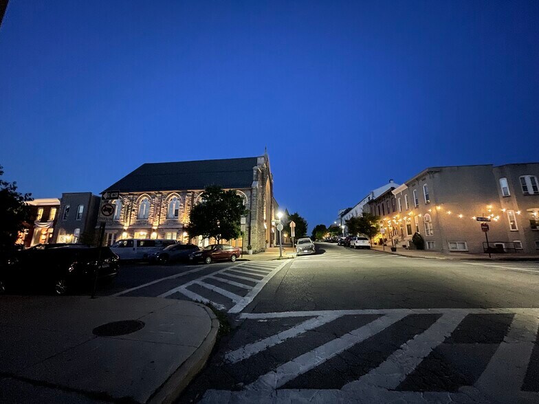 Nighttime - 124 S Highland Ave