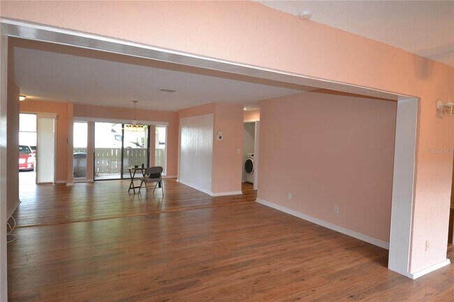 Building Photo - 40 Gretchen Ct