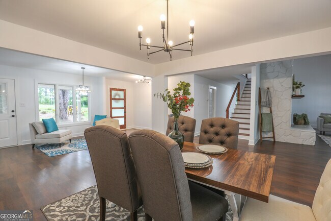 Building Photo - 212 Southland Dr