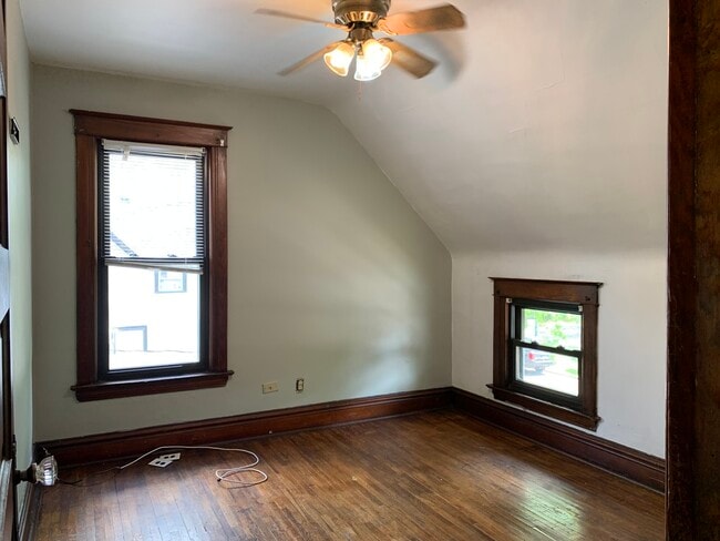 Building Photo - 701 W Marion St
