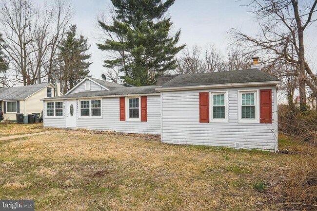 Building Photo - 4905 Ridge Ave