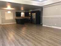 Building Photo - Beautiful updated home