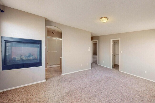 Building Photo - 11027 Maravillas Dr NW