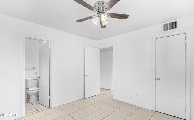 Building Photo - 5711 N 35th Ave