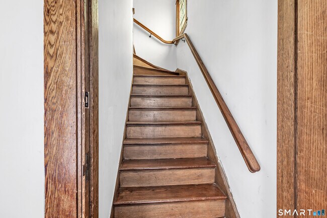 Building Photo - 66 Brownell St