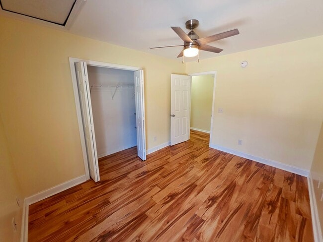 Building Photo - 4Br, 2Ba in Ashbury Park!