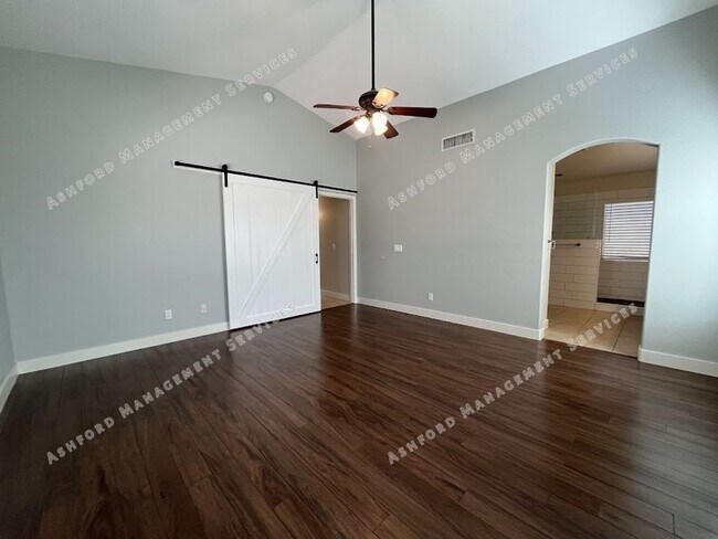 Building Photo - 16261 N 91st Dr