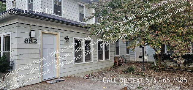 Building Photo - 882 Locust Dr