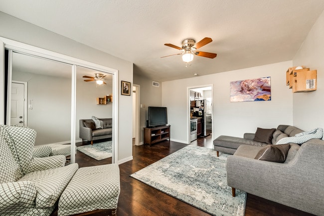 Building Photo - Magnolia Place