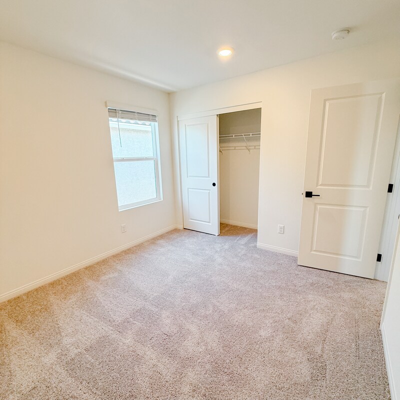 Building Photo - 7061 Cottage Vis Ave