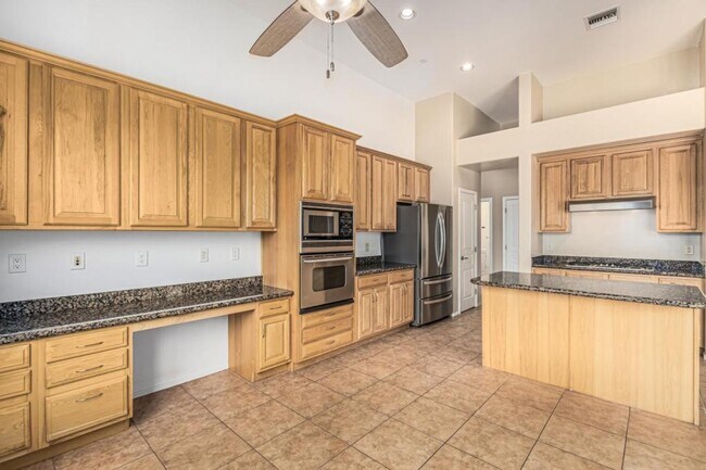 Building Photo - 16945 S Vanilla Orchid Dr