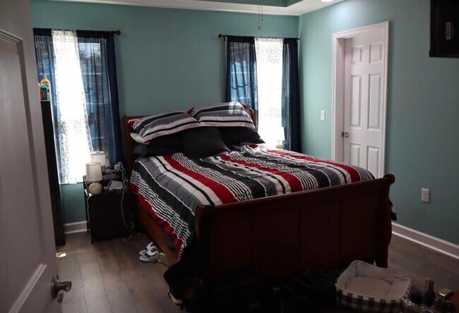 Building Photo - 3255 Catalpa Ave