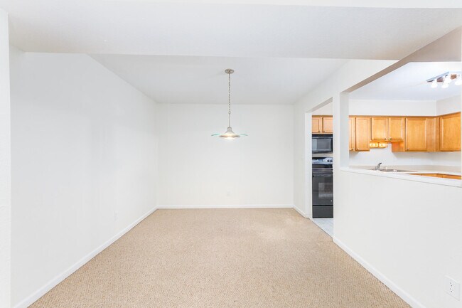 Building Photo - 19130 Northridge Dr