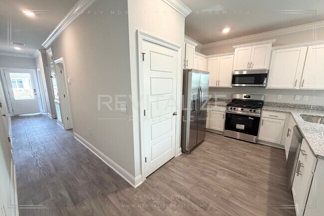 Building Photo - $100 OFF First 3 Months! New Construction 4 Bed 2 Bath Cottage in Spanish Fort