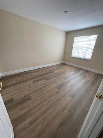 Building Photo - 9074 Dupont Pl