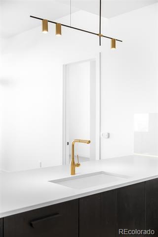 Building Photo - 3520 Chestnut Pl