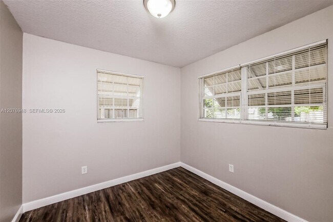 Building Photo - 3430 N 72nd Terrace