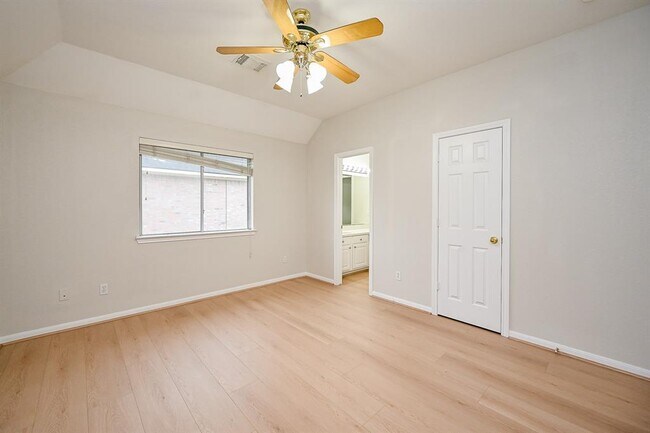 Building Photo - 22511 Bridgehaven Dr