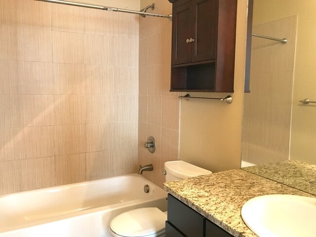 Building Photo - Available Now - 2Bedroom/1Bathroom in RiNo!