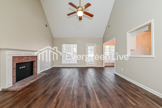 Building Photo - 3431 Hollow Oak Dr