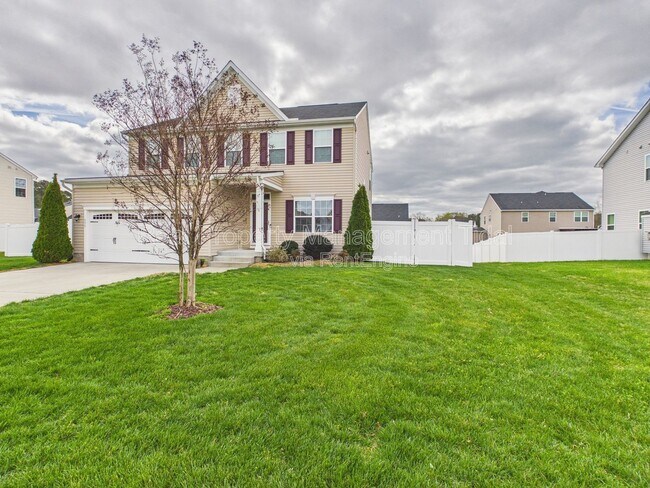 Building Photo - 555 Oliver Wy