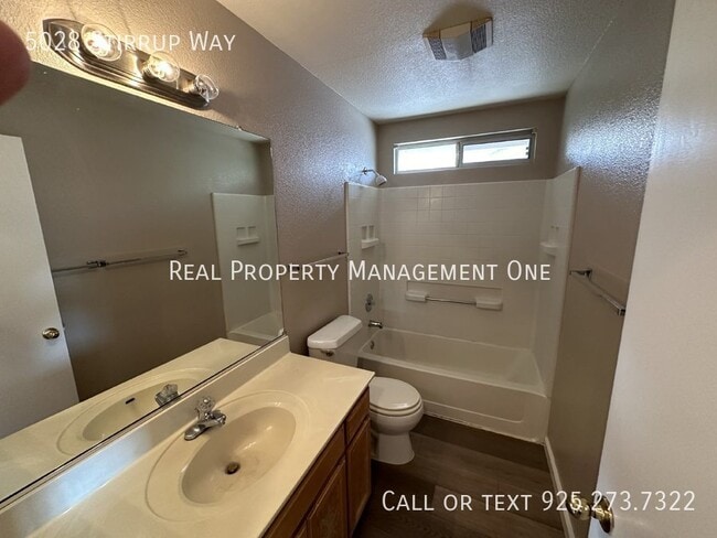 Building Photo - 5028 Stirrup Way