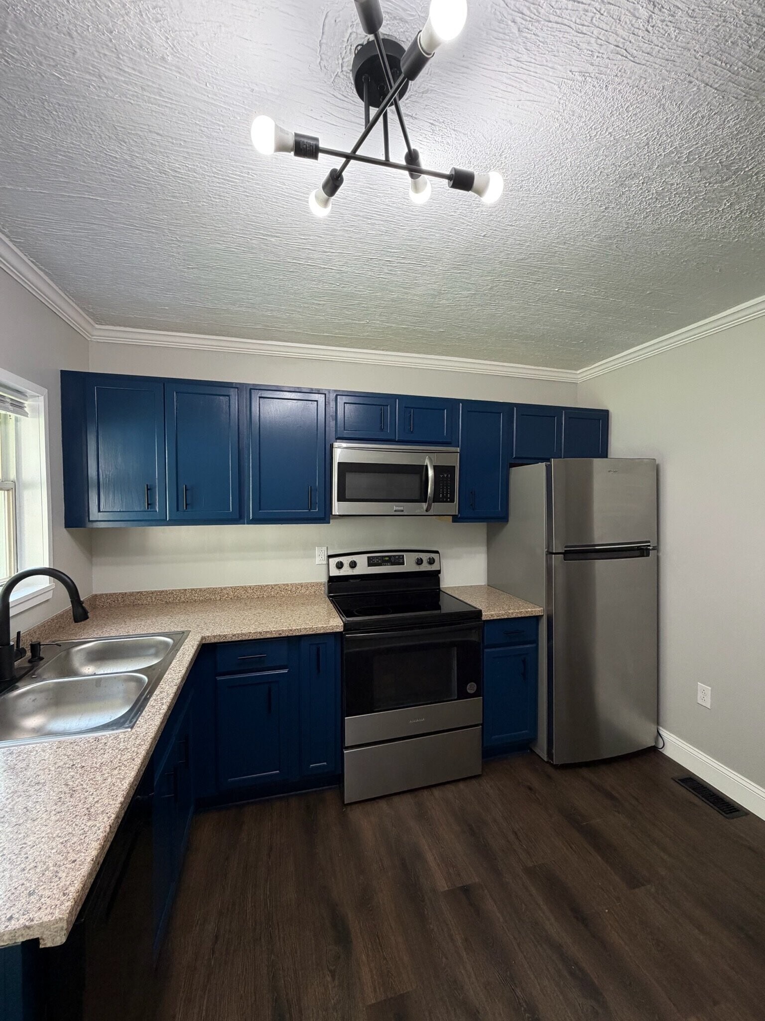 Building Photo - 5618 Madonna Cir