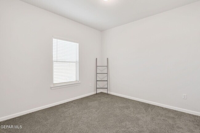Building Photo - 1122 Gallium Ave