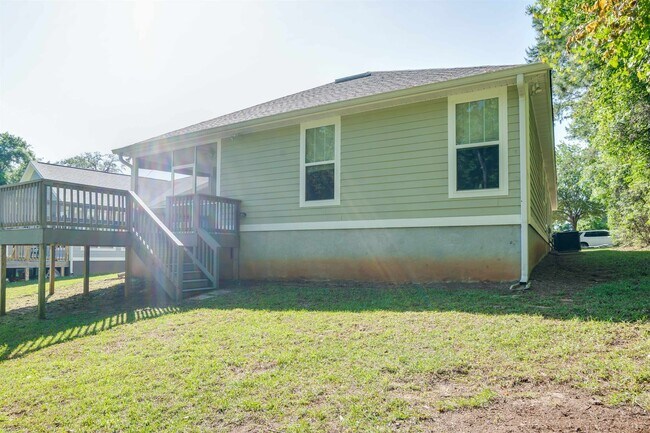 Building Photo - 2566 Halleck Ln