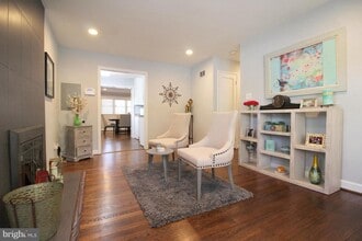 Building Photo - 3287 Annandale Rd