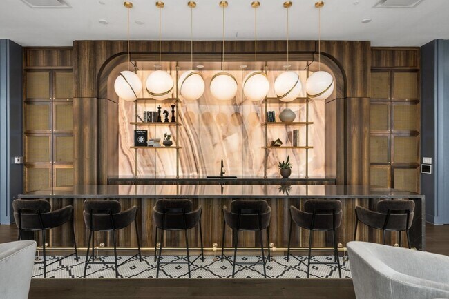 Building Photo - 2 Bedroom Luxury Condo w/ Exquisite Design and World-class Service