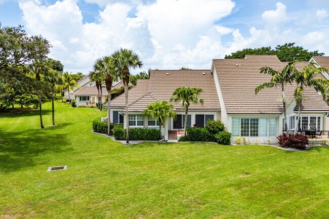Building Photo - 2584 Muirfield Ct