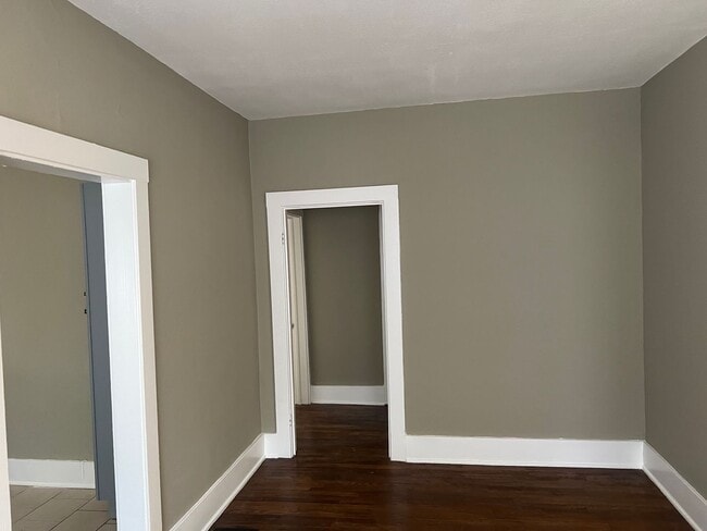 Building Photo - LIMITED TIME MOVE IN SPECIAL!! FIRST MONTH...