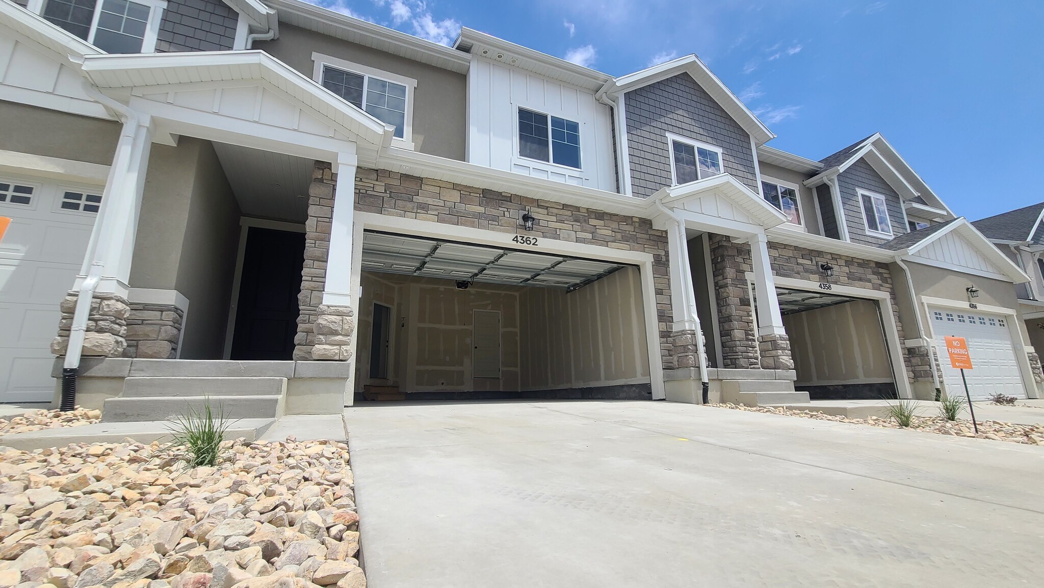 Building Photo - 4362 W Hemsley Ln